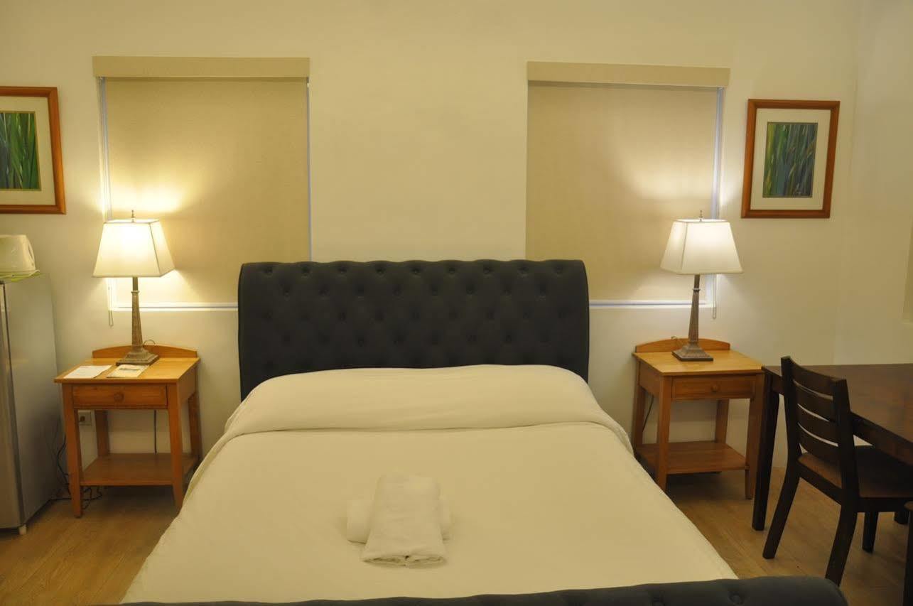 เดอะ คาร์เมแลนซ์ ล้อดจ์ Hotel Tagaytay City ภายนอก รูปภาพ