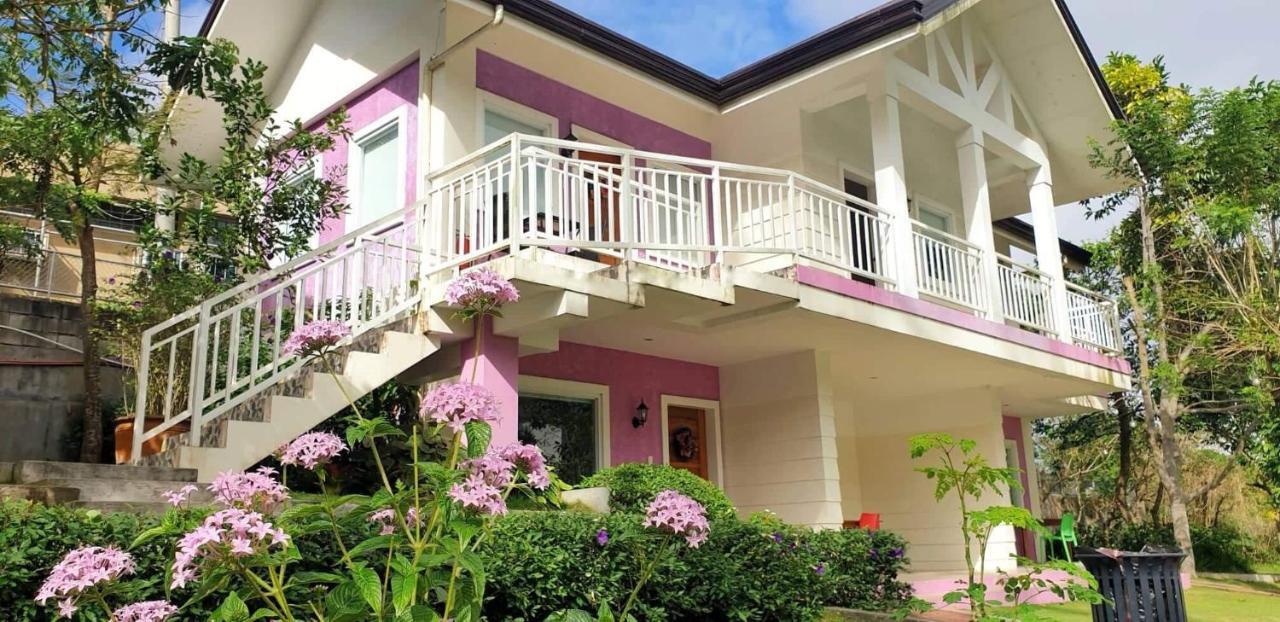 เดอะ คาร์เมแลนซ์ ล้อดจ์ Hotel Tagaytay City ภายนอก รูปภาพ